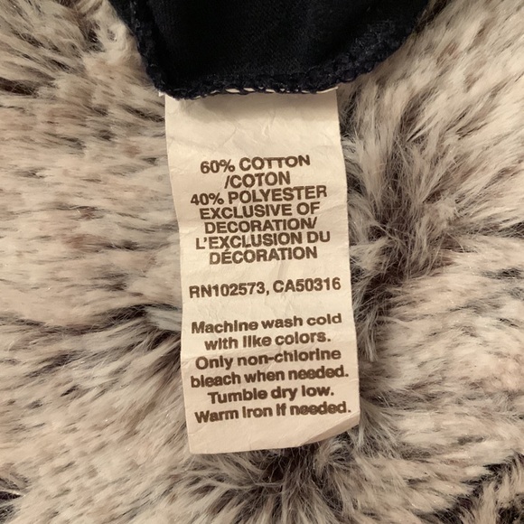 HOLLISTER navy tank top with ruffle edge - Picture 4 of 4